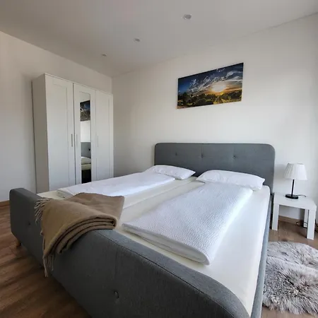 Nia Mit Sauna Und Whirlpool Apartment