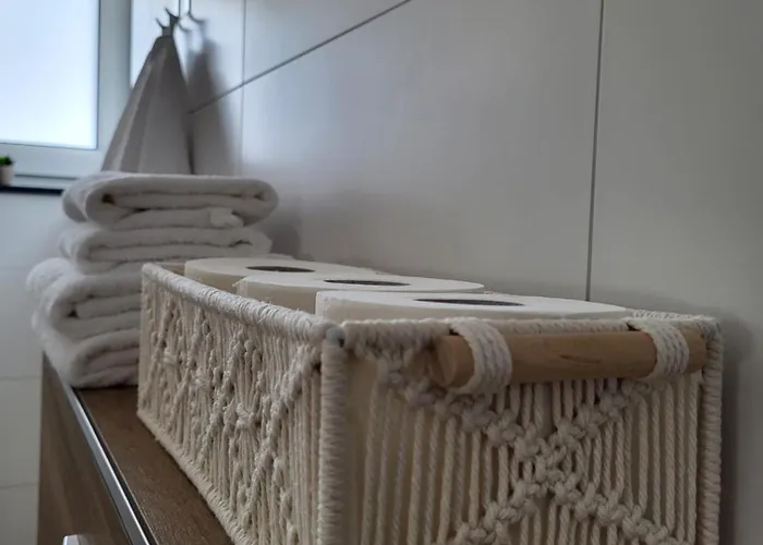 Nia Mit Sauna Und Whirlpool *