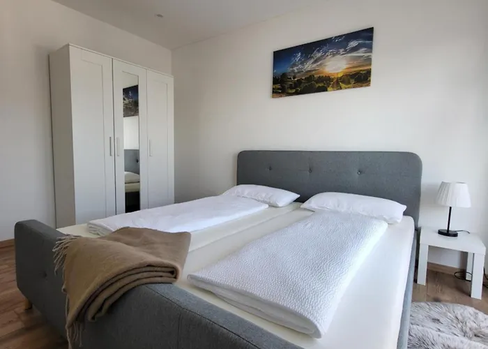 Nia Mit Sauna Und Whirlpool Appartement