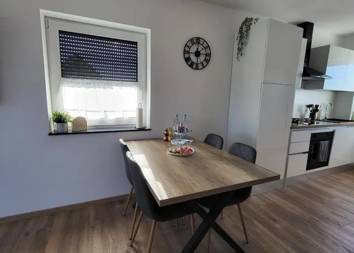 Nia Mit Sauna Und Whirlpool